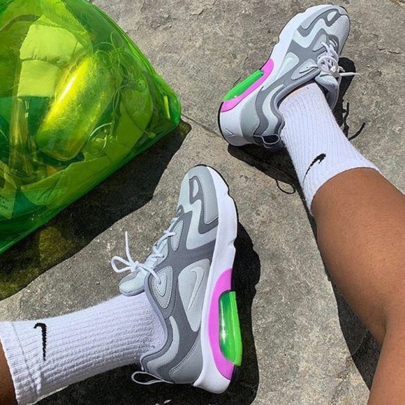 nwt nike air max 200